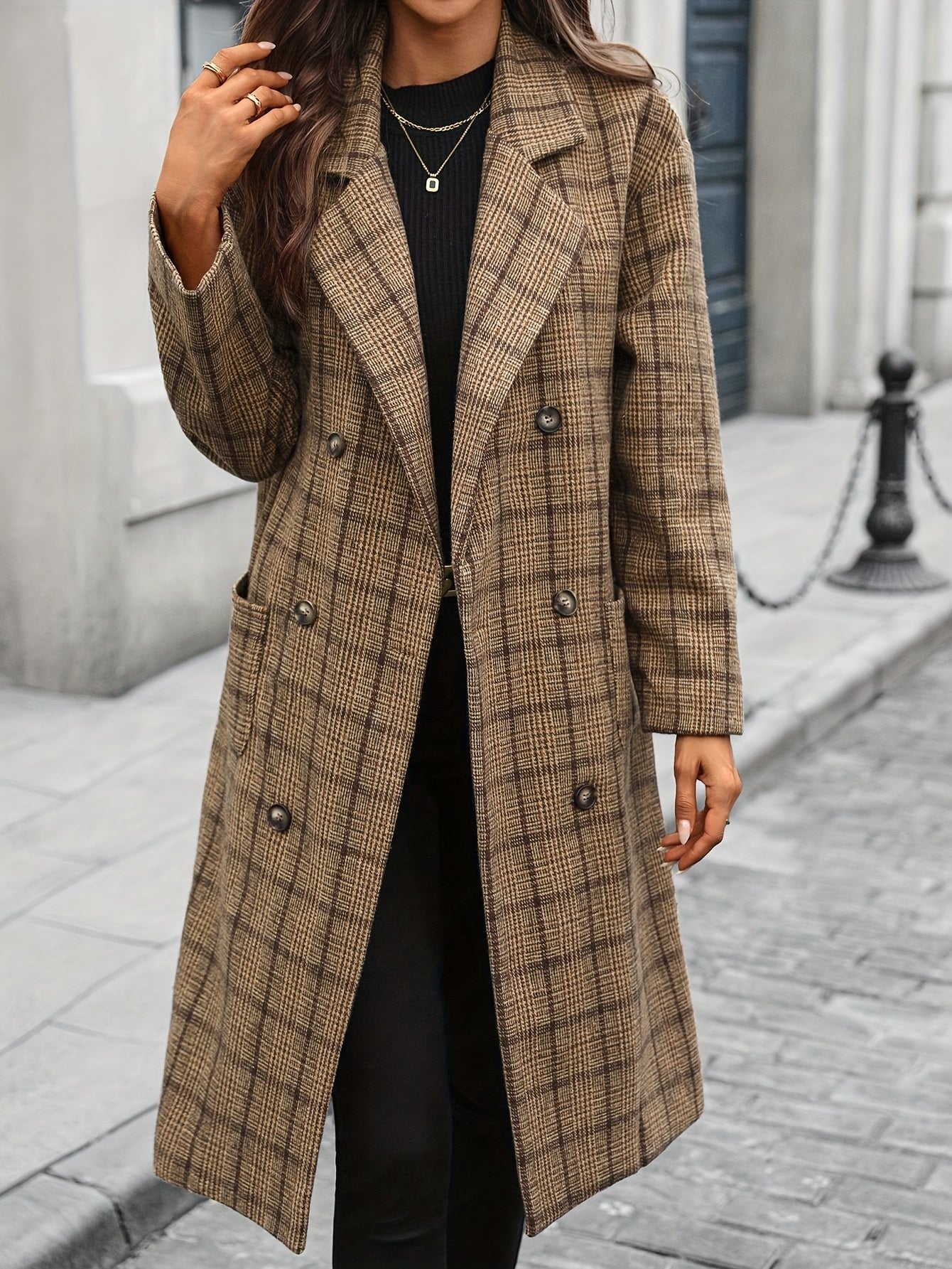 Beatrice | Two-Tone Checked Tweed Coat with Pockets