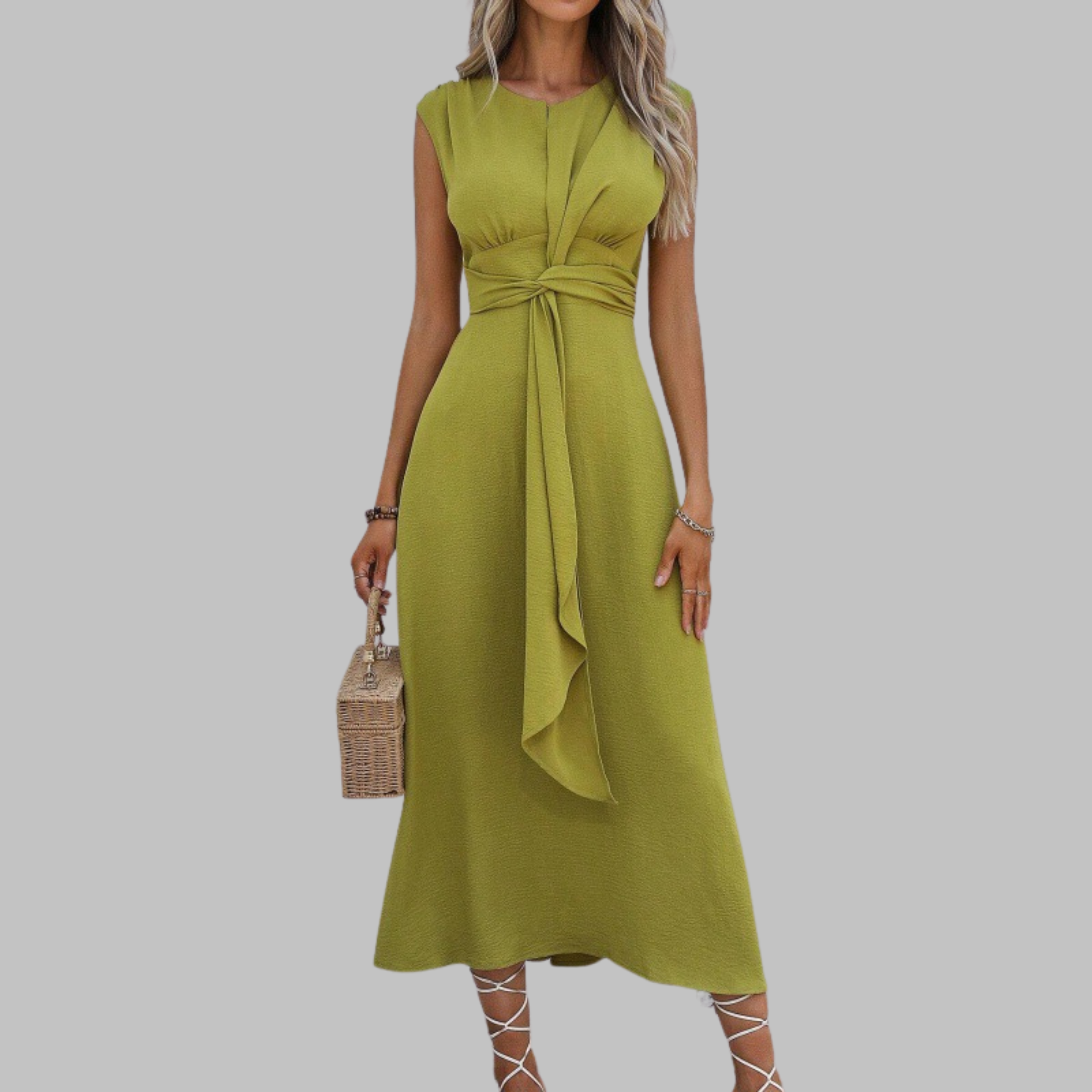 Suze | Flattering Sleek Dress