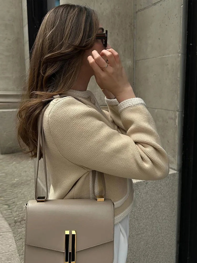 Mia | Versatile Chic Cardigan