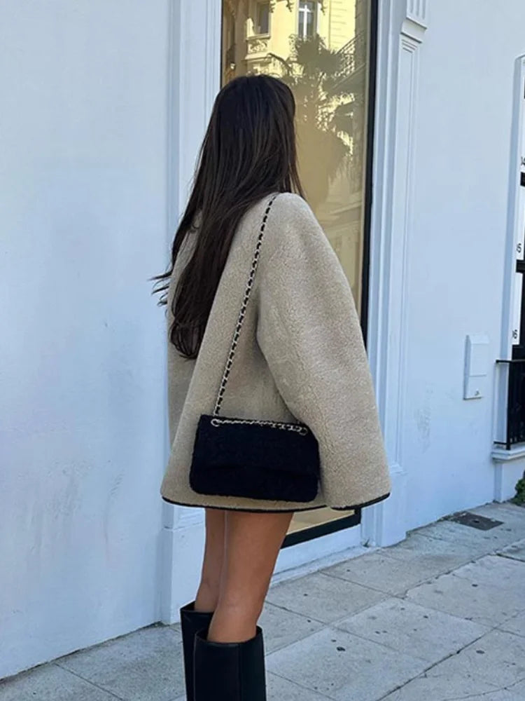 Mia | Chic Sleek Jacket