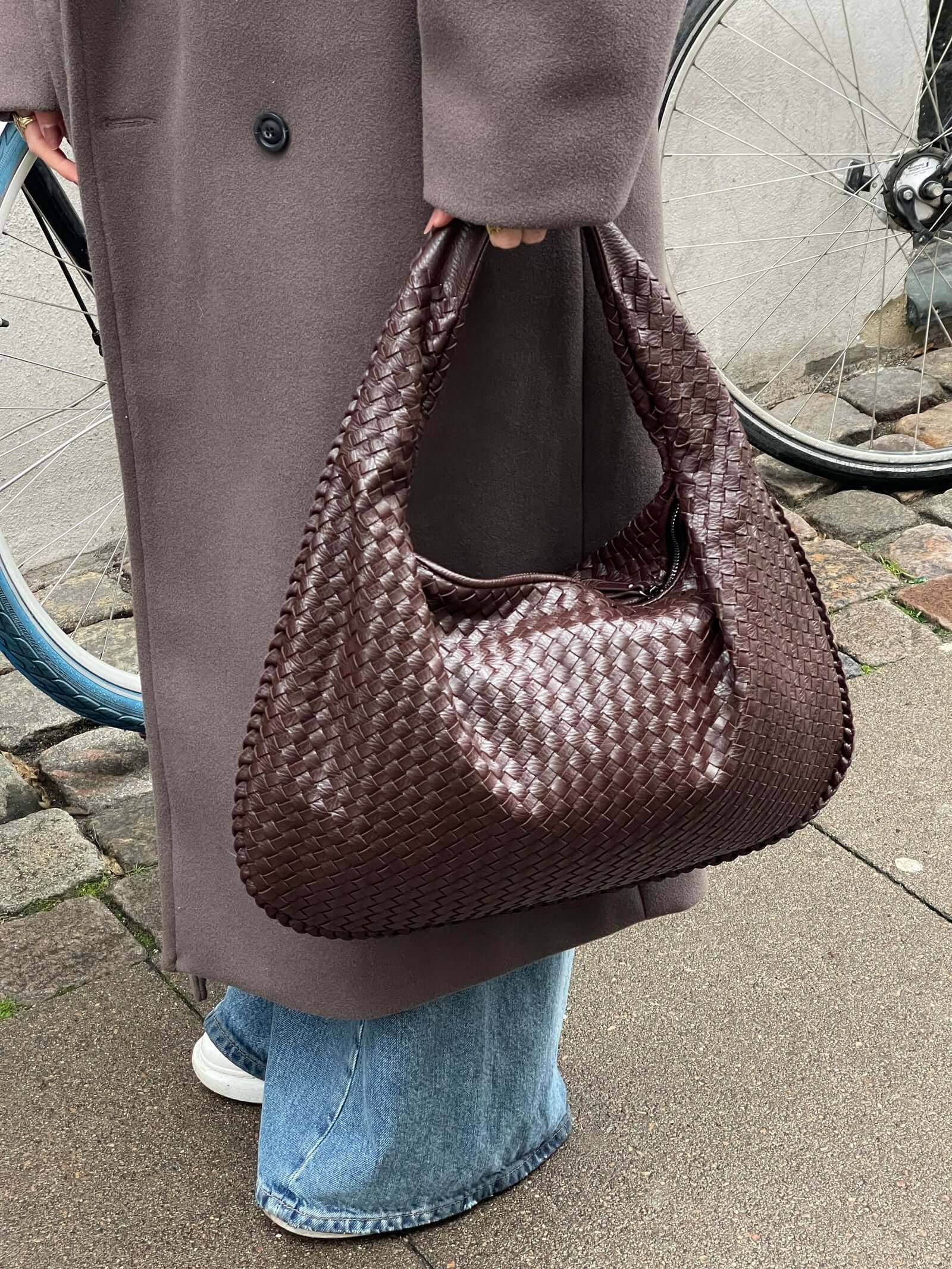Victoria | Chic Breathable Bag