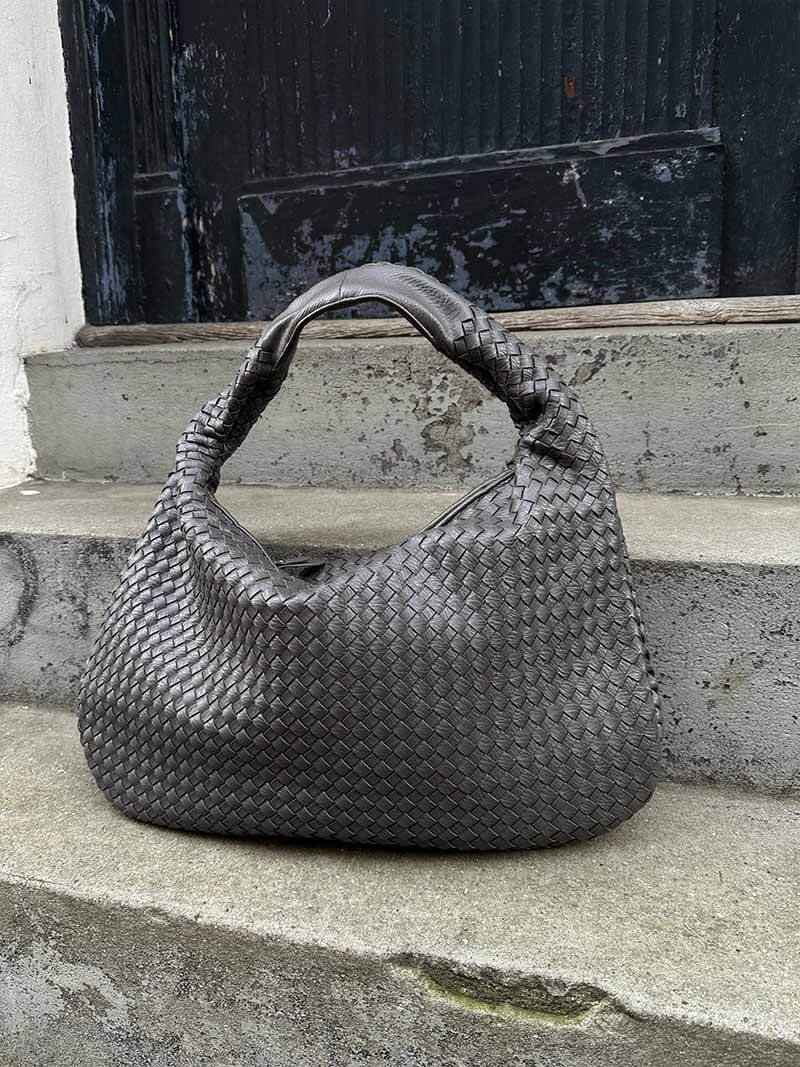 Victoria | Chic Breathable Bag