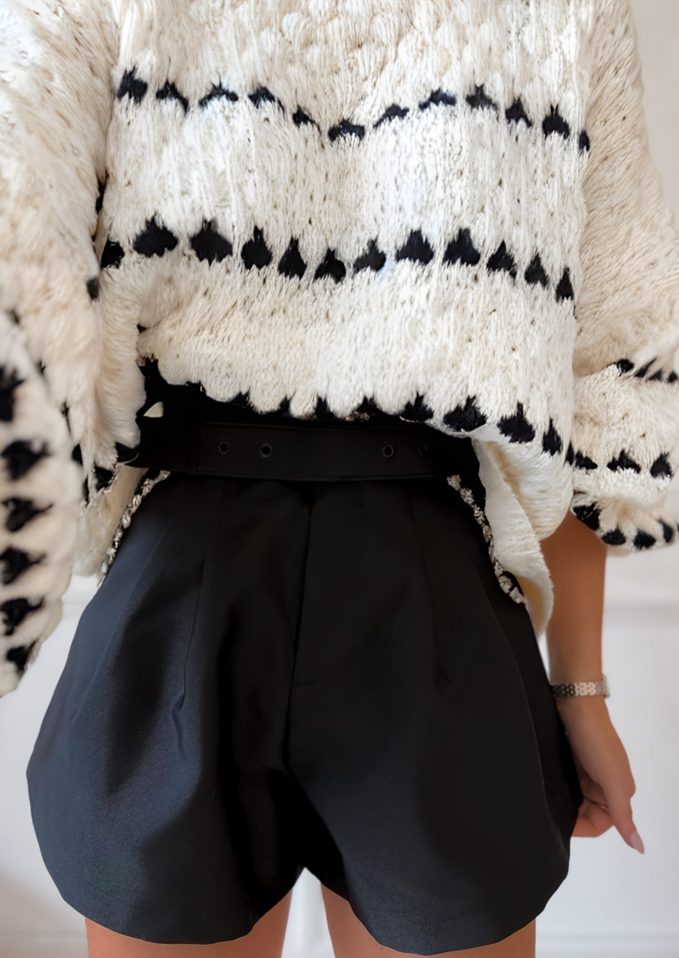 Emma | Cozy Flattering Sweater