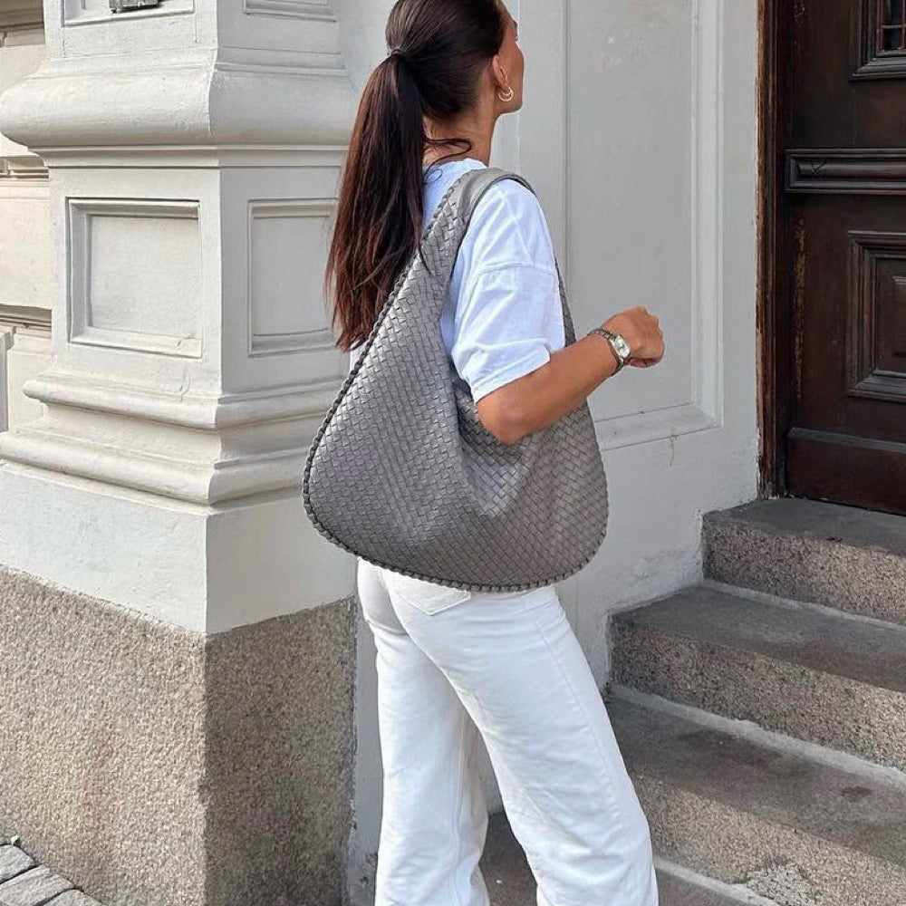 Victoria | Chic Breathable Bag
