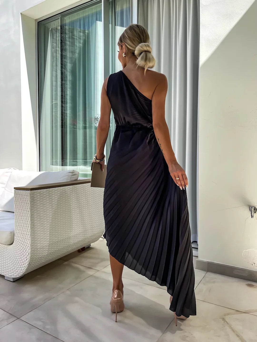 Lily | Flattering Chic Dress