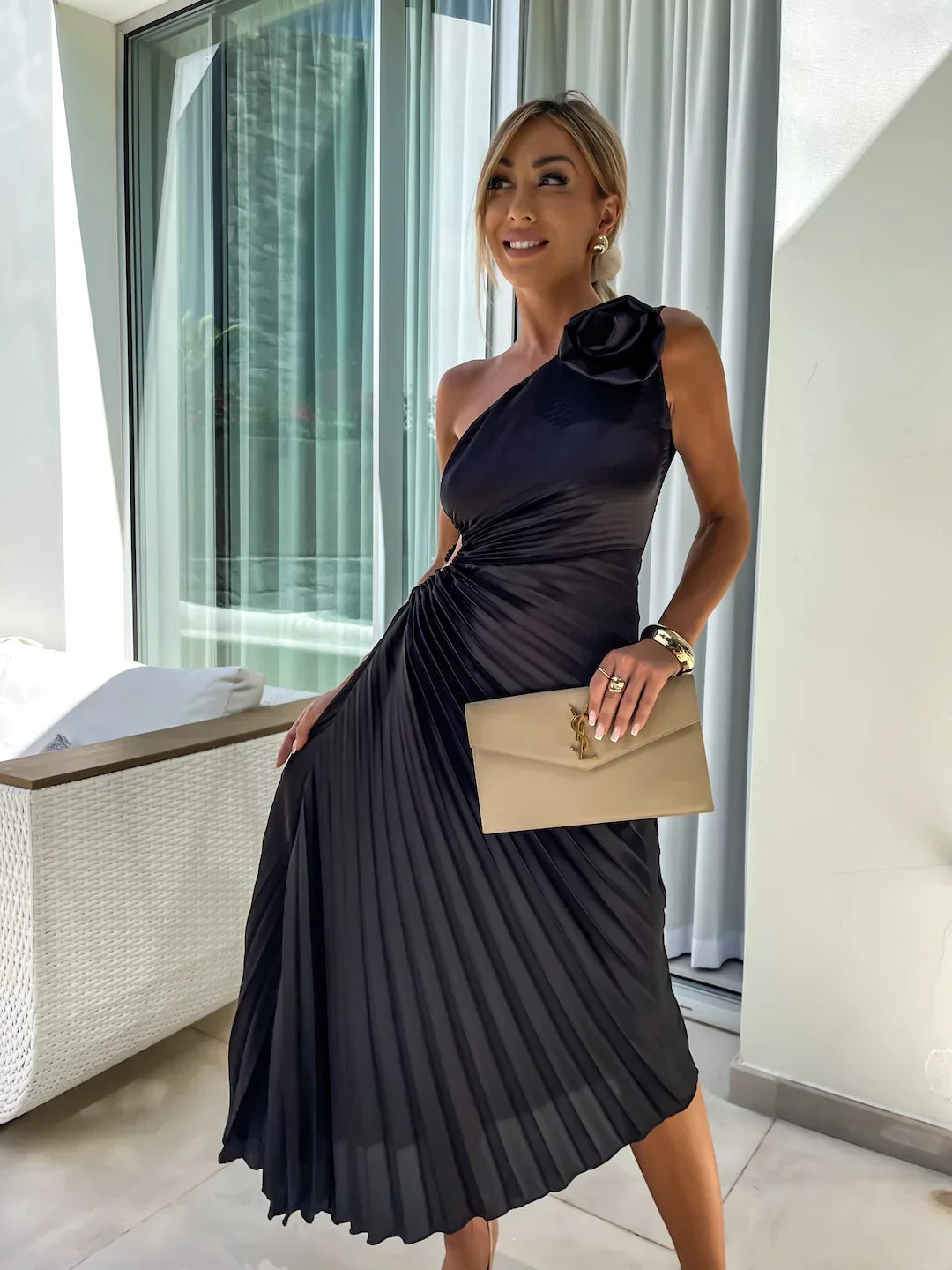 Lily | Flattering Chic Dress