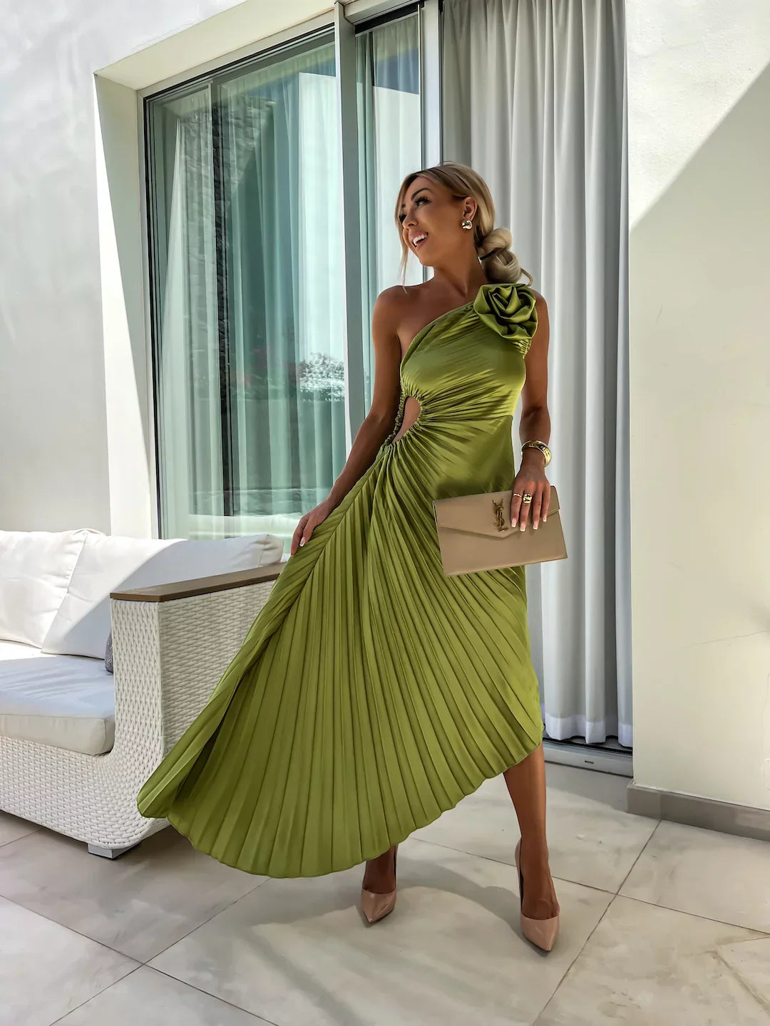Lily | Flattering Chic Dress